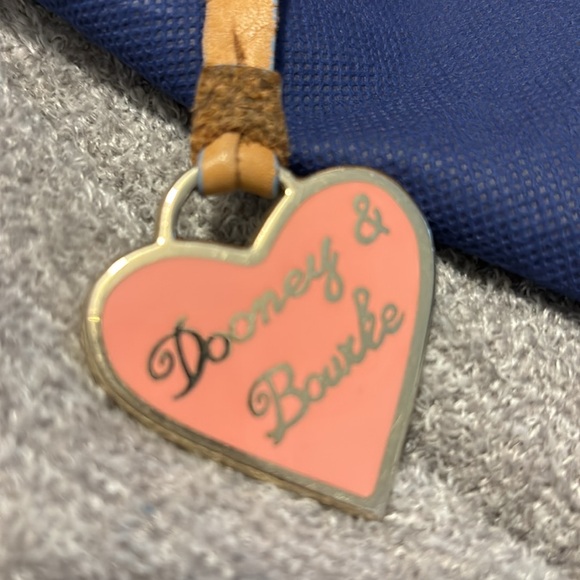 Dooney and Burke “ beacon” bag - Picture 10 of 15